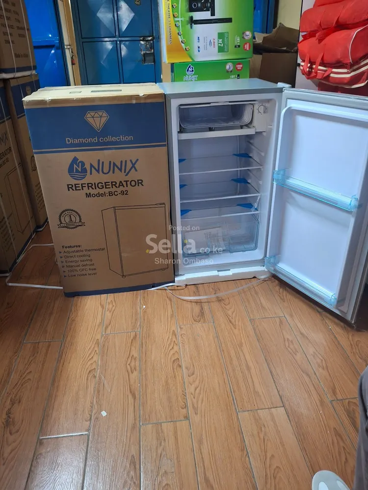 Nunix 92L single-door refrigerator