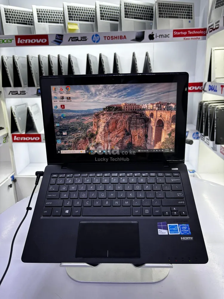 *Asus mini notebook celeron