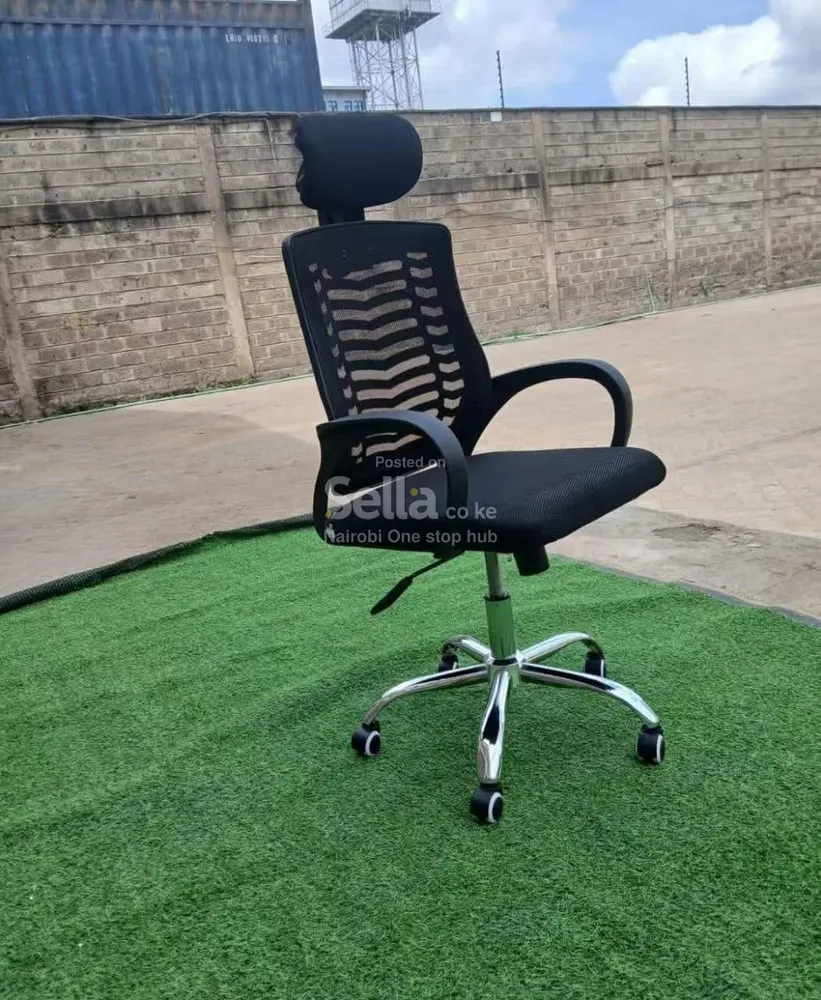 Office Chair with Headrest – KSh 6,500 🔥