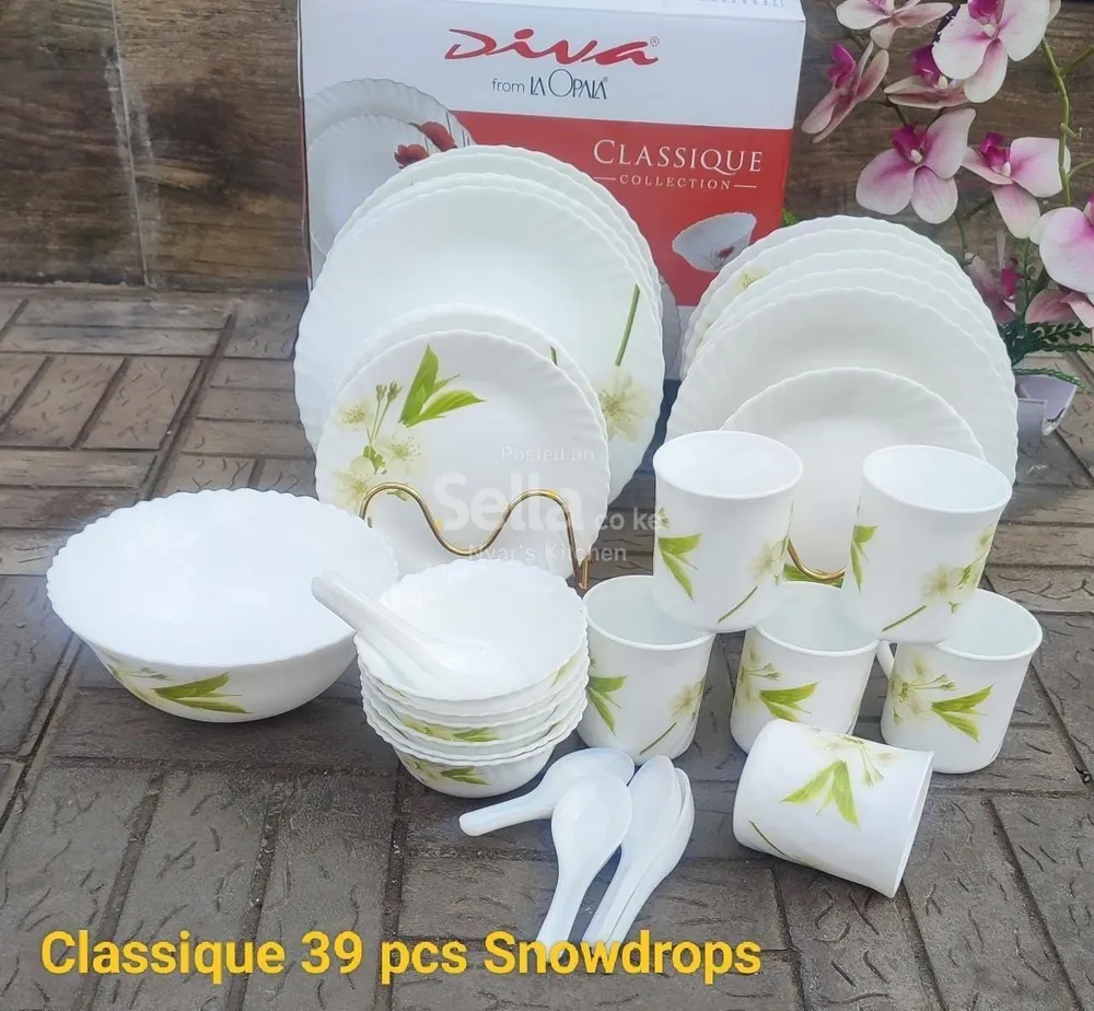  Classique Glass Dinner Sets   
