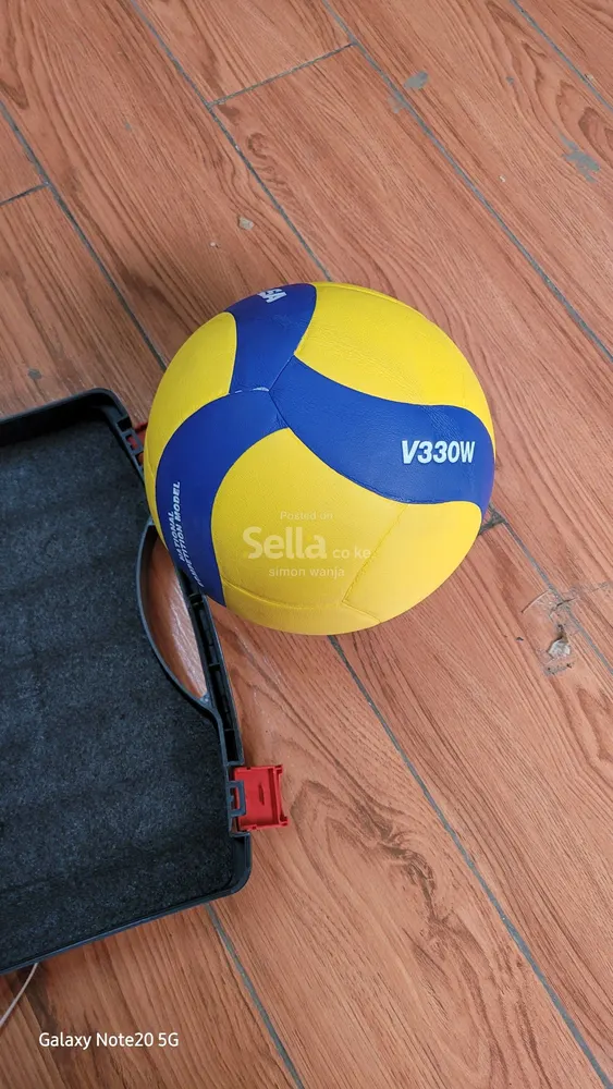 Mikasa volleyball v330