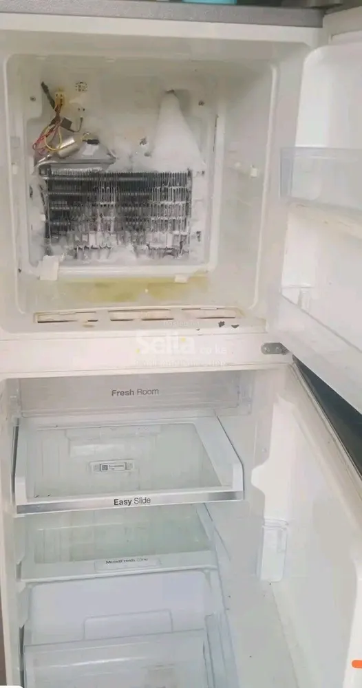 Repairs of Fridges, washing machines, microwaves, cookers and air conditioners 