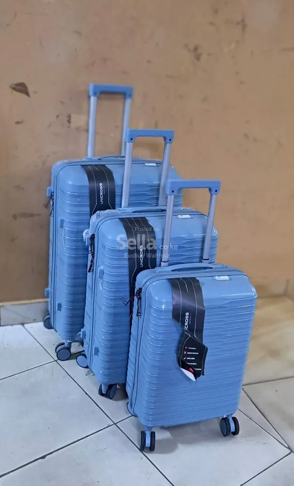 *3in 1 unbreakable suitcases 