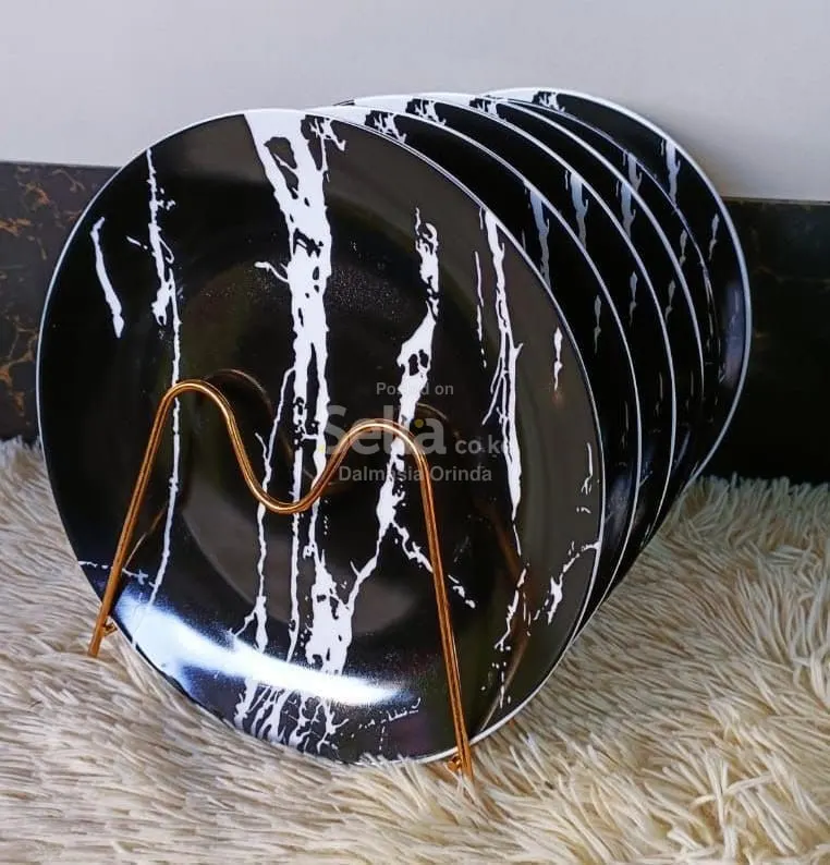 Ceramic plates 