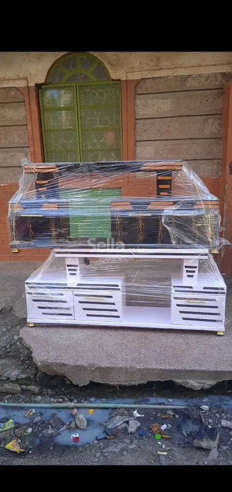 MODERN TV STANDS