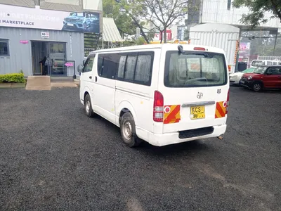 Toyota Hiace 