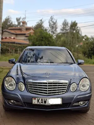 Mercedes Benz E240