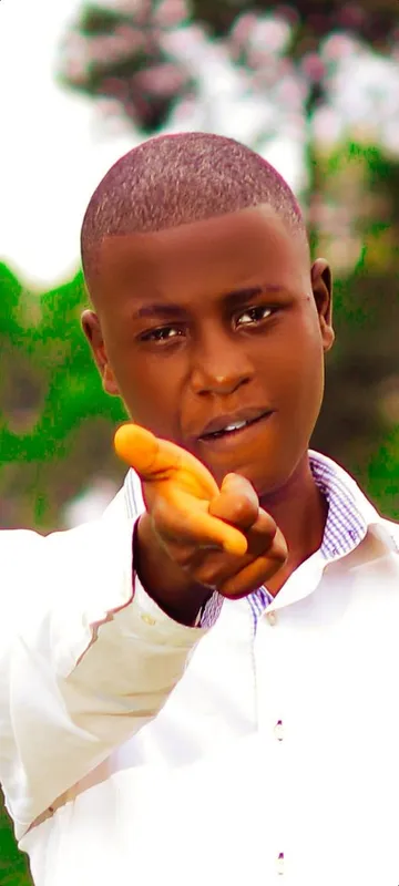 Hey guys l'm n love with ur gal