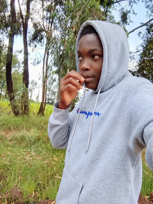 Nahivyo ndivyo niliwachwa,.... Byther ninani cjafollow so far.... 😔 Mmmhh 🤔?