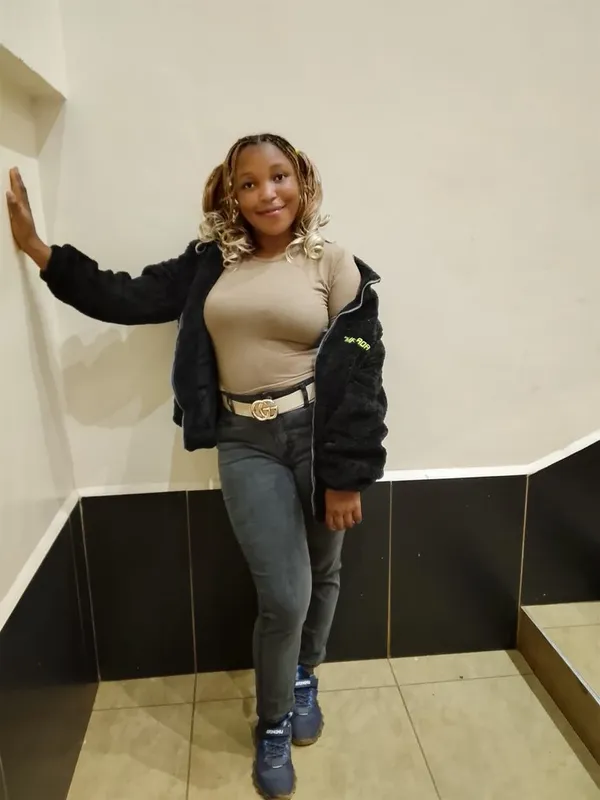 Help me say hi to this beautiful lady