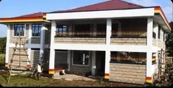 hakuna rangi ya mtu😂😂