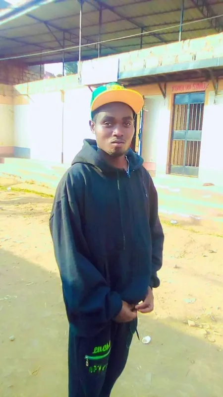 Dj nichezee moja ya wakadinali