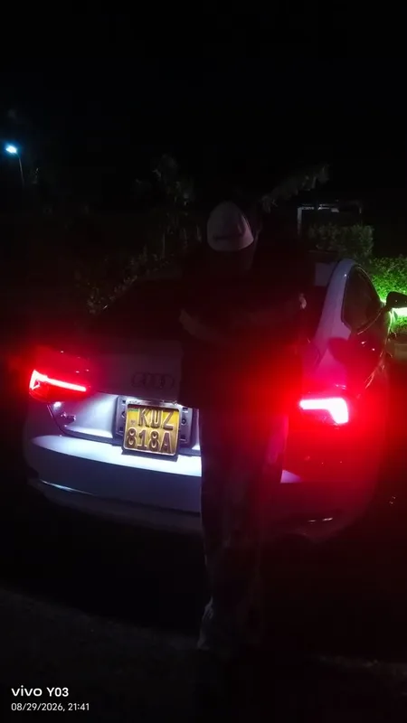 Niko na Audi pia basi Mkalee akam teke mbaya 😂