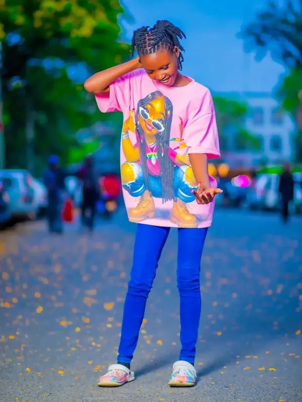Less all wish my beautiful siz. Happy birthday 🎂 in comments