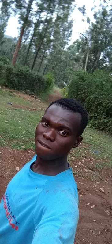 Nicheze ngoma inaitwa tema makali