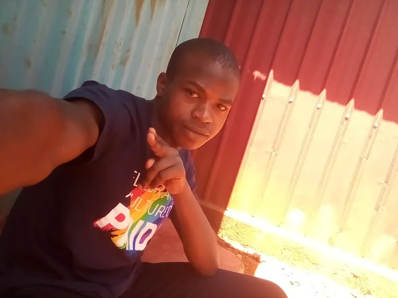 Hi there fellow fams