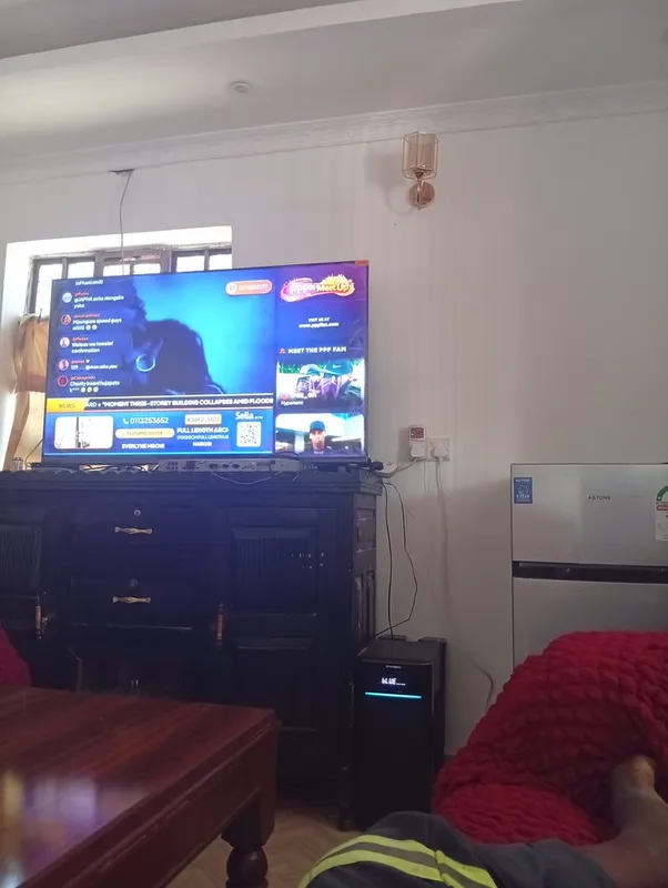 Wacha sasa niendee TV mount nirushee hii k*** kwa ukuta. Thanks PPP TV😎