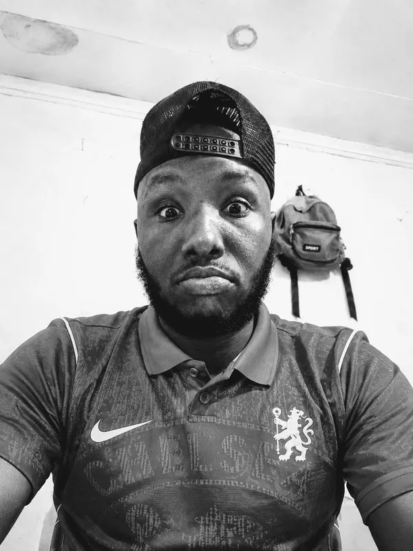 Vicky heshimu hii badge ama ukule heady