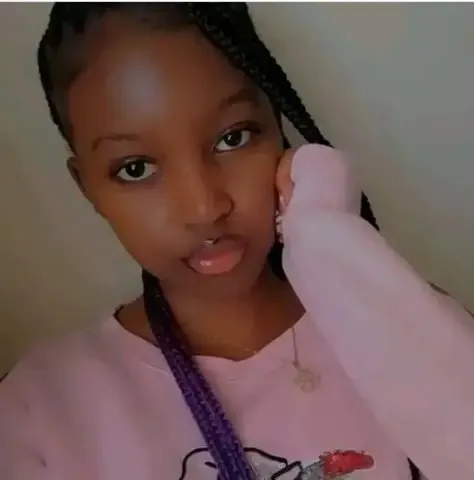 GUYS WISH @CHANZUH A HAPPY +1 ... 🎉🎊🎊